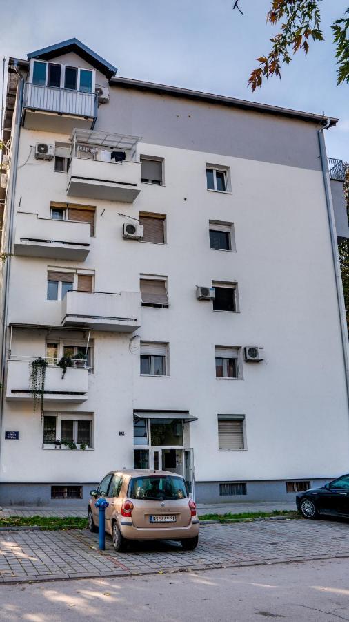 Spa Apartment Yang - Hot Tub, Sauna, Spa Νόβι Σαντ Εξωτερικό φωτογραφία